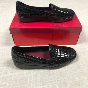 Aerosoles Faux Croc Brown Leather Loafers NWB
